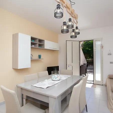 Brezza Marina Apartament *